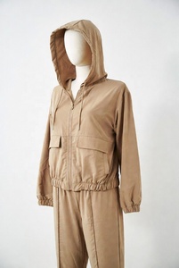 ชุดเซ็ตเสื้อแจ็คเก็ตวินด์เบรกเกอร์ผ้าไนลอนแบบสั้นสำหรับฤดูร้อนใหม่ พร้อมซิป ชุดวอร์มโพลีเอสเตอร์ สตรีทแวร์ - Product Image 6