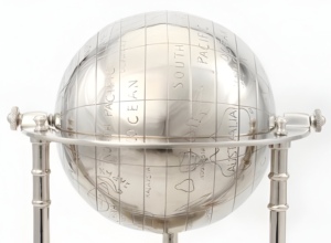 Globes décoratifs en laiton de style moderne Artisanat en métal Design pour la décoration élégante de la maison ou du bureau - Product Image 3