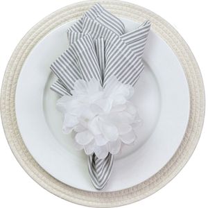 Floral Napkin Ring White Chrysanthemum Handmade <b>Table</b> Decor for Weddings Hotels Restaurants Events OEM Bulk <b>Table</b> Setting Access - Product Image 2