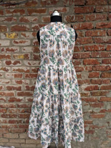 Vestido Maxi de Algodón Dulce Ecológico con Estampado a Mano Indio, Sin Mangas, Floral, Estilo Bohemio, Cuello en V con Borlas para Mujer - Product Image 5