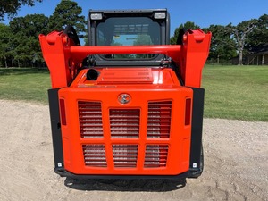 Cargadora de orugas Kubota SVL65-2 usada con cucharón para construcción agrícola - Product Image 2