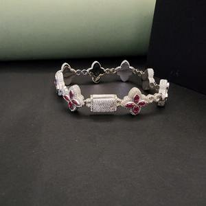 Bracelet en or massif 14 carats avec un design exclusif et pour cadeau. - Product Image 5