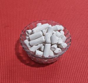 Kaolin calciné de haute qualité en blocs et en poudre pour les applications de peinture, de céramique, de béton, de cosmétiques et de produits réfractaires - Product Image 1