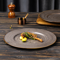 Assiettes de présentation en céramique marron mat YAYU Factory, style vintage, pour la restauration fine, en porcelaine, pour servir les entrées et les plats.