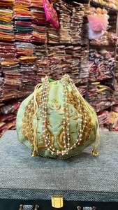 Hecho a mano para mujer, pavo real bordado dorado, Potli, estilo de moda, recuerdo de boda Vintage, regalo de devolución para invitados, estilo indio - Product Image 5