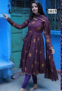 Premium Designer Solid Faux Georgette Bandhni Imprimé Readymade Robe Dupatta Maruti Fashion Export pour Indien Pakistanais Vêtements - Product Image 3