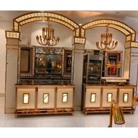 Configuration du comptoir de buffet de mariage indien avec des impressions traditionnelles parfaites pour les grands événements, les banquets de restauration et les fonctions extérieures