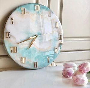 Reloj de Pared de Resina Epoxi - Tamaño y Forma Personalizados, Diseño Moderno Hecho a Mano, Funciona con Pilas, Decoración para el Hogar, Bodas, Sala de Estar, Oficina - Product Image 1