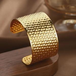 Everyday Metal Bracelet Comfortable Durable Stylish Suitable For Casual Formal Work And <b>Home</b> Wear Fashion <b>Accessory</b> - Product Image 4