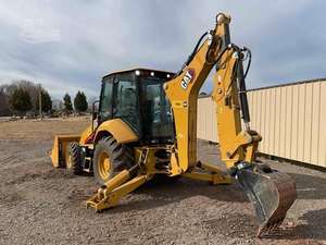 Retroexcavadora Usada Caterpillar 420f 4x4 con Cargador Frontal y Motor de Cargador de Tractor Incluido - Product Image 4