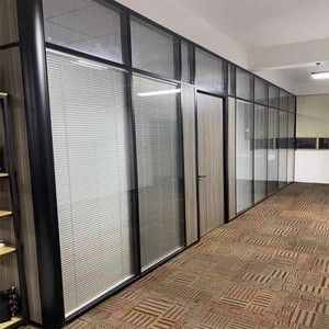 حواجز مكتبية زجاجية قابلة للفك، أنظمة فواصل بإطار ألومنيوم قابلة لإعادة الاستخدام للمكاتب المؤجرة - Product Image 6
