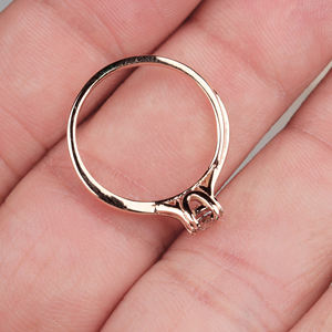 Compra Trendy Prong Set de diamantes naturales de alta calidad con anillo de joyería de mujer hecho a mano de oro rosa de 18K al por mayor - Product Image 6