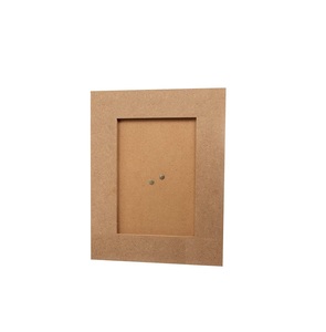 Nuevas llegadas Marco de fotos de madera Mdf Último diseño Marco de madera de alta calidad Decoración de pared Embalaje personalizado y producto de mejor venta - Product Image 2