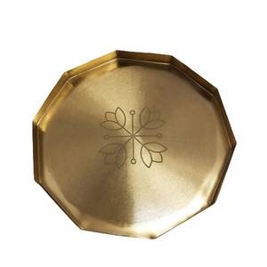 Meilleures ventes Ustensiles de cuisine et fournitures d'hôtel Plateau de service en fer Laiton mat Couleur or Plat et assiette pour restaurant en vrac - Product Image 3