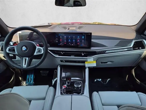 X5M Competition Usado en Buen Estado, Transmisión Automática de 8 Velocidades, Tracción en las Cuatro Ruedas, Autos Automáticos en Venta - Product Image 2