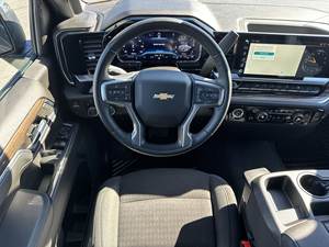 Chevrolet Silverado 1500 LT 2024 Usada en Buen Estado - Product Image 5