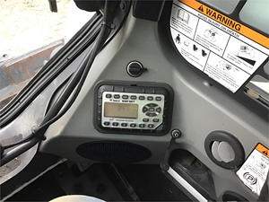 รถตักดินบ็อบแคท T700 ปี 2015 สภาพดีเยี่ยม ใช้งานได้สูง พร้อมขาย จัดส่งทั่วโลก - Product Image 4