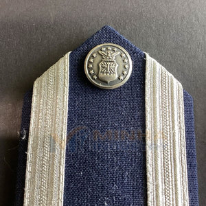 Épaulettes élégantes pour vestes, manteaux et occasions spéciales, épaulettes pour la décoration des épaules et les accents vestimentaires - Product Image 3