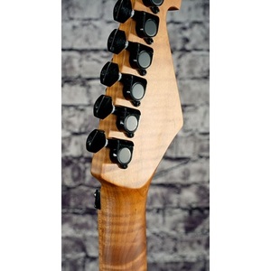 Guitarra eléctrica SBS USA diseñada con pastillas Alnico II Overwound H-H, mástil de arce flameado tostado, trastes jumbo de acero inoxidable pulido. - Product Image 4