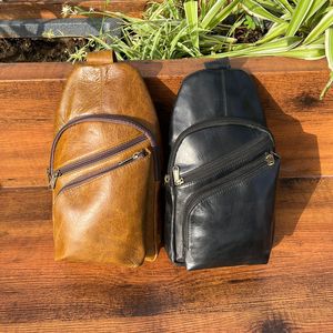 Venta al por mayor Vintage Full Grain cuero genuino hombres y mujeres bolso de pecho de alta calidad multifunción al aire libre viajar bolsos cruzados - Product Image 4