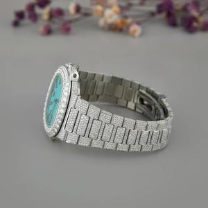 Montre Hip Hop Carrée en Moissanite Entièrement Sertie de Pierres Brillantes Taille Brillant Clarté VVS Boîtier en Argent Sterling 925 Massif Mouvement à Quartz - Product Image 3