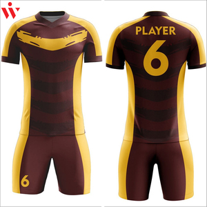 Ensemble d'uniformes d'entraînement de football imprimés par sublimation complète personnalisée maillots d'équipe de club - Product Image 3