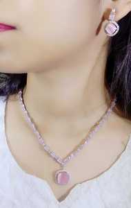 Tendance américain diamant pendentif ensemble Cz pierre fête porter Premium Design indien femmes bijoux à la main en vrac produit - Product Image 5