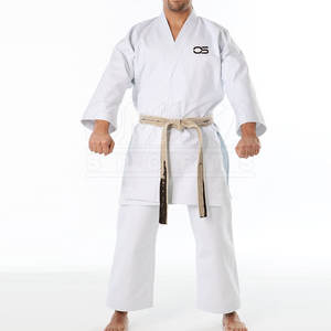 Uniforme de Karate de poliéster de calidad superior unisex con logotipo personalizado OEM disponible ropa de entrenamiento deportivo para adultos con mangas largas - Product Image 1