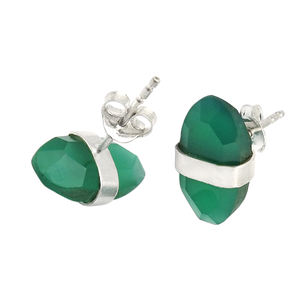 อัญมณีโอนิกซ์สีเขียวธรรมชาติ925เงินสเตอร์ลิงต่างหูรูปวงรีสำหรับเครื่องประดับทำด้วยมือของเธอผู้ส่งออกอินเดีย - Product Image 1