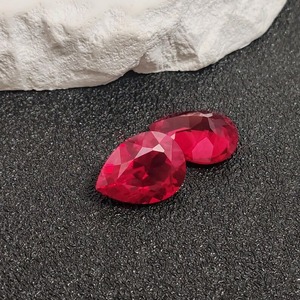 Pierre précieuse rubis de qualité AAA, de laboratoire, taille coussin, rouge rubis, facettée, pierre brute, 8-10 carats, taille libre, couleur non traitée (sans cire ni huile) - Product Image 2