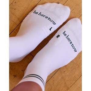 Chaussettes mi-mollet en tricot pour hommes et femmes - Vert nuit, anti-transpiration, imprimé rayé, faible MOQ, logo personnalisé - Product Image 2