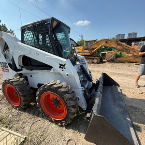 Chargeuse compacte sur pneus Bobcat S300 d'occasion, engin de terrassement avec système moteur stable, prête à être expédiée - Product Image 6