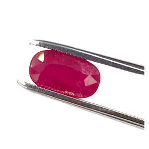 Piedra Preciosa Suelta de Rubí Rojo Natural, Corte Ovalado de 10.5x7.2 mm, 3.16 Quilates, Cristal de Corindón Facetado para Anillos Solitarios Personalizados con Montura de Bisel - Product Image 3
