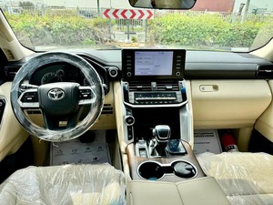 Toyota Land Cruiser GXR 2023 SUPER LIMPIO, 4.0L, Transmisión Automática, Asientos de Cuero - Product Image 2