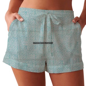 Nouveaux shorts de sport pour femmes de toutes tailles, élégants, de haute qualité, respirants, pantalons décontractés avec logo personnalisé, fabriqués en Inde - Product Image 2