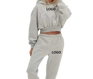 Vente en gros de survêtement de jogging en molleton de coton gris court personnalisé pour femmes, deux pièces, survêtements à capuche unis - Product Image 1