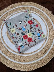 Ensemble élégant de kurta Anarkali gris avec broderie florale et dupatta doux pour femmes - Product Image 6