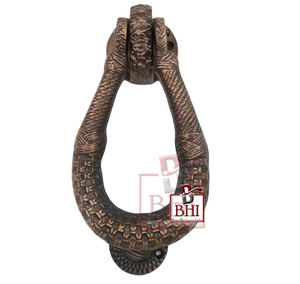 New Latest Design Heavy Weaving Cane Latest Iron Casting Door Knockers New Look Door Knocker (195x100mm) - Product Image 1