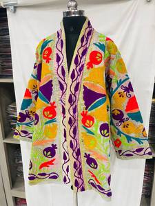 Elegante chaqueta acolchada con borde libre para mujer, ropa de playa Bohemia única, cinturón de festivales de invierno de algodón hecho a mano, gran regalo para - Product Image 2