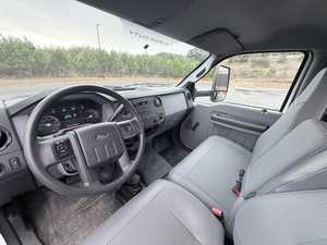 รถบรรทุกพื้นเรียบ F-650 ปี 2018 ขนาด 22 ฟุต – เกียร์อัตโนมัติที่เชื่อถือได้ ทนทาน เหมาะสำหรับการใช้งานเชิงพาณิชย์และอุตสาหกรรม - Product Image 2