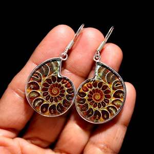 925ต่างหูห้อยอัญมณีแอมโมไนต์ธรรมชาติทำด้วยมือสำหรับงานแต่งงานโอกาสคริสเตียน - Product Image 1