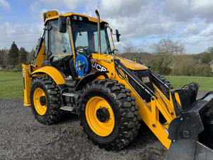 ซื้อรถตักล้อยาง JCB 3CX มือสองคุณภาพสูง ขับเคลื่อน 4 ล้อ น้ำหนัก 3000 กก. ปี 2001-4000 ชั่วโมง ใช้งานแล้ว พร้อมขาย - Product Image 3