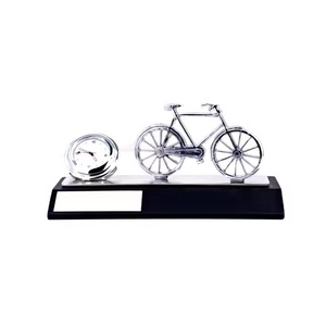 Reloj Cycle Memento con estilo más vendido para ciclistas o eventos deportivos y regalos de jubilación disponibles en todo el mundo - Product Image 1