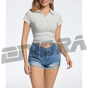 เสื้อโปโลครอปสีเทาสำหรับผู้หญิง ระบายอากาศได้ดี สวมใส่สบาย ด้วยผ้าเนื้อนุ่ม สไตล์ทันสมัย เหมาะสำหรับใส่ลำลอง ทำงาน เดินทาง และสวมใส่ในชีวิตประจำวัน - Product Image 3