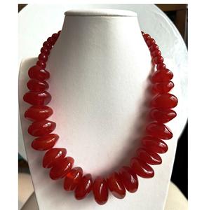 Grand collier en corne de buffle naturelle avec un design religieux écologique fait à la main, taille et couleur personnalisables - Product Image 4