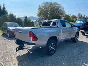 รถกระบะโตโยต้า ไฮลักซ์ มือสอง เครื่องยนต์ดีเซล 2.4 ลิตร เกียร์ธรรมดา ขับเคลื่อน 4 ล้อ ยอดขายดีอันดับต้นๆ - Product Image 3