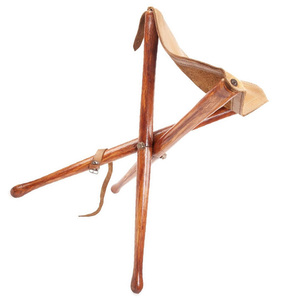 Tabouret de luxe pour la chasse, la pêche, le camping et les activités de plein air, tabouret trépied en bois avec siège en cuir - Product Image 3