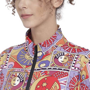 Chándal de mujer de diseño personalizado de MOQ bajo para uso en exteriores, ropa de mujer, conjunto de chándal de sublimación con cremallera de Color sólido - Product Image 3