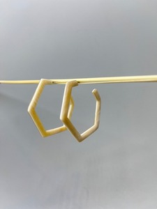 Pendientes de puño de cuerno de estilo clásico con forma de ala Joyería de cuerno clásica elegante - Product Image 6