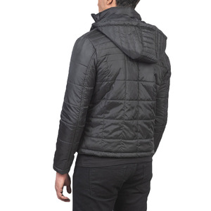 Veste coupe-vent à fermeture éclair légère matelassée noire avec capuche attachée pour hommes les plus exigeants à vendre en vrac - Product Image 4